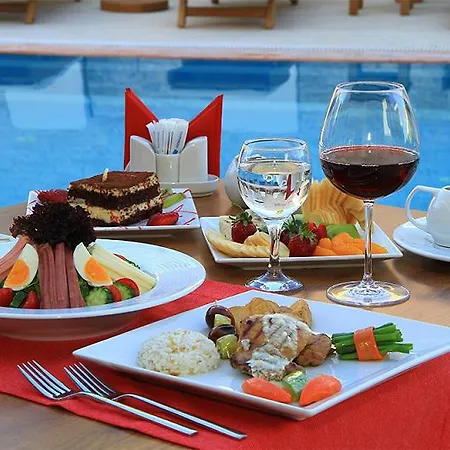 酒店 Ege Tulip Çeşme