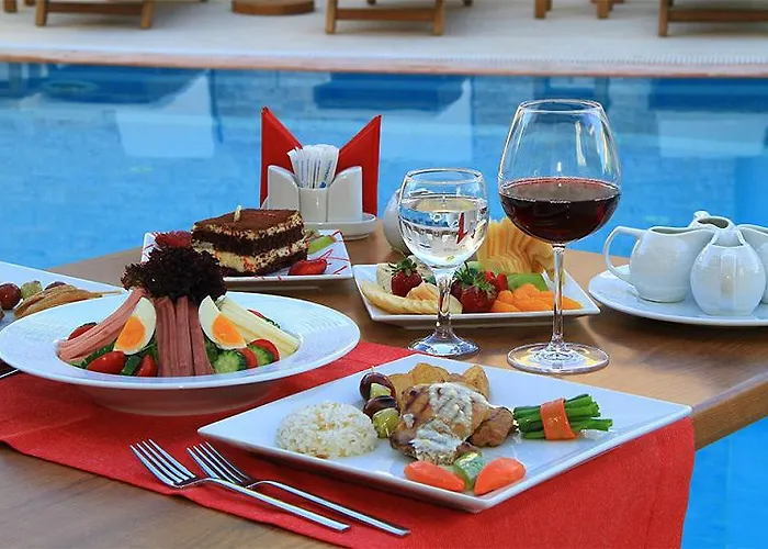 Hotel Ege Tulip Çeşme